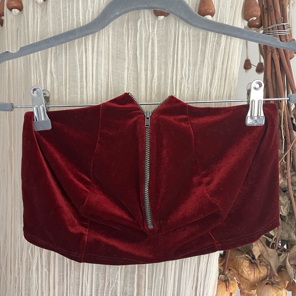 NWT Fashion Nova Velvet Crop Top